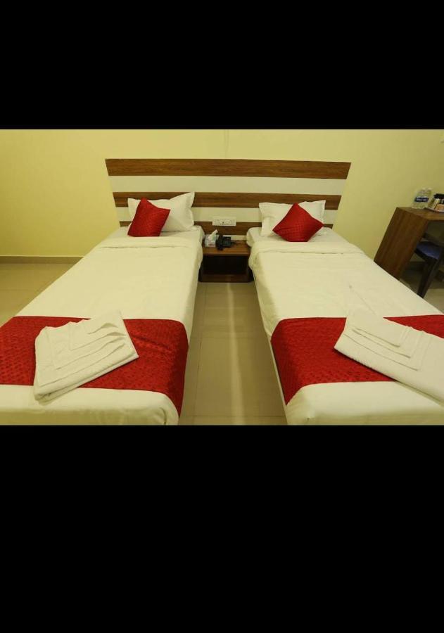 Shrinidhi Residency Pune Hotel Ngoại thất bức ảnh