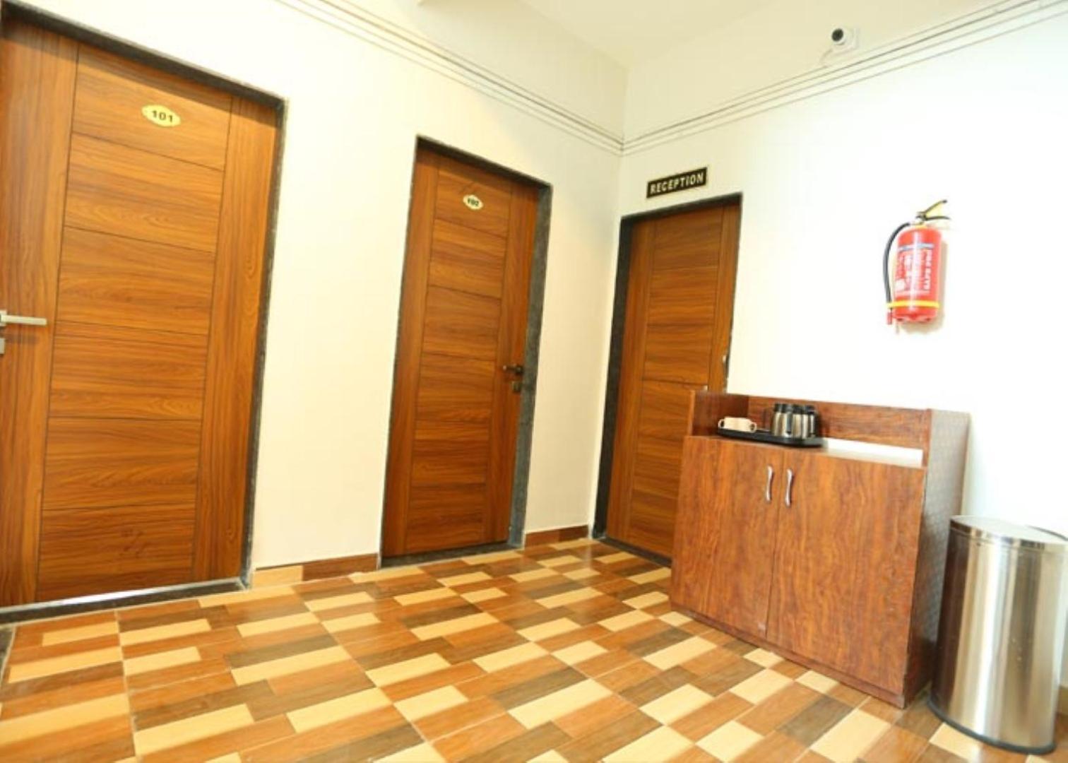 Shrinidhi Residency Pune Hotel Ngoại thất bức ảnh